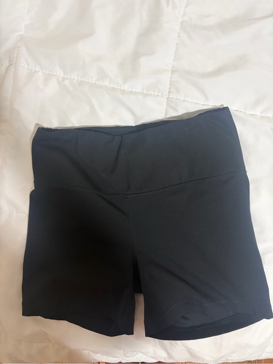 Pants - Women’s High-Waist Black Active Shorts